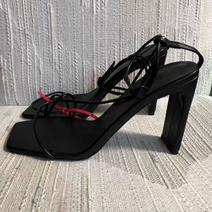 NWT Black Strappy Heel